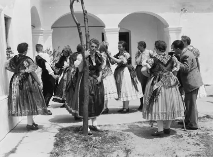 Folk costume, Rábaköz folk costume Fortepan 27527, 1939
