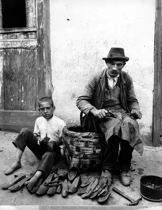 Cobblers, Naples, 1890