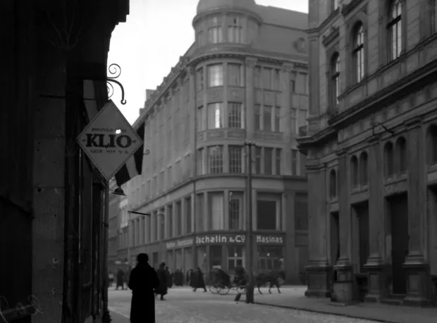 Kalku-Valnu corner, Riga, 1920