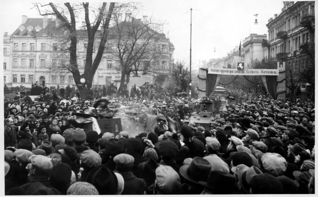 The army parade, Vilnius, 1939